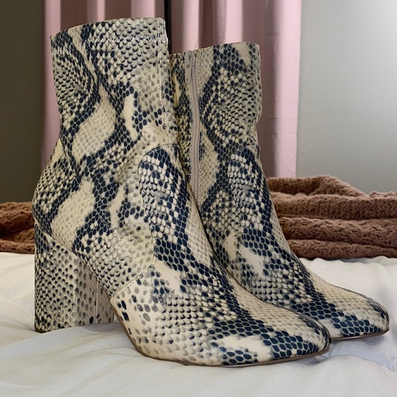 Steve Madden Ragan Bootie 